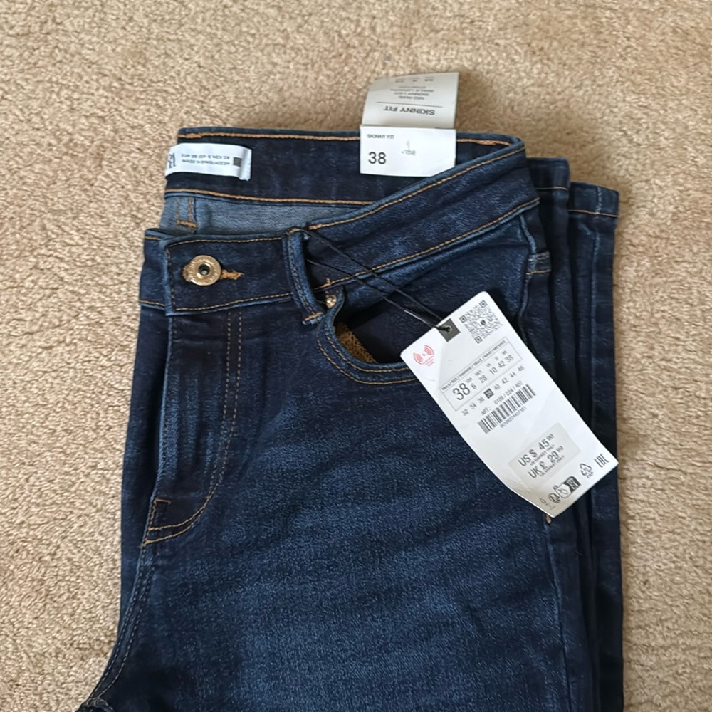 Zara NWT skinny fit jeans